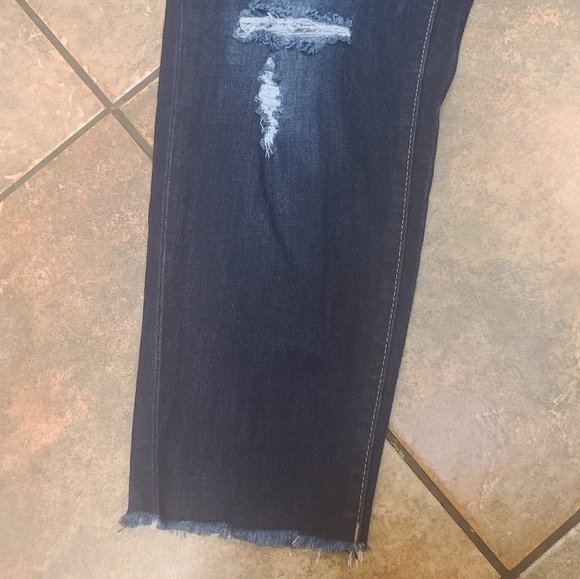 KanCan NWT Skinny Jeans Dark Wash size Xl - Picture 2 of 10